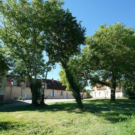 Chambres D'Hotes Du Bistrot Des Ecuries Cour-Maugis-sur-Huisne Exterior photo